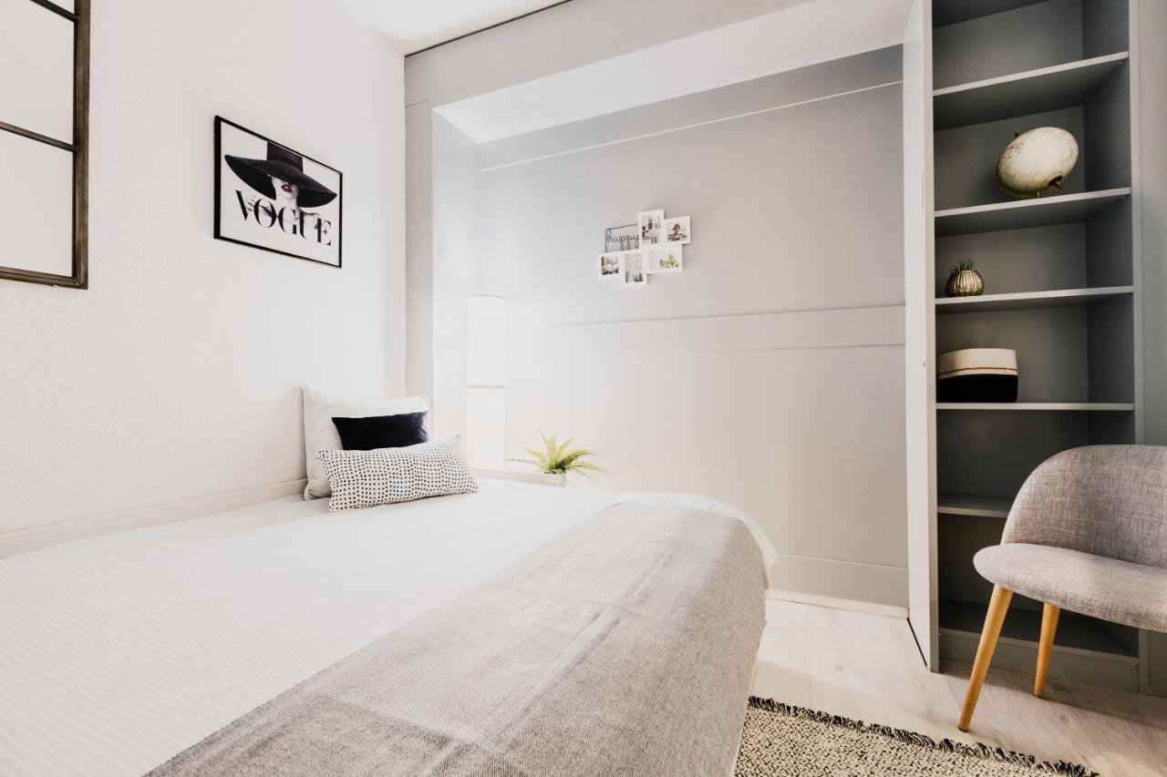 Luganersee, Pool, Strand, Parkplatz, Suite 204 Bissone Εξωτερικό φωτογραφία
